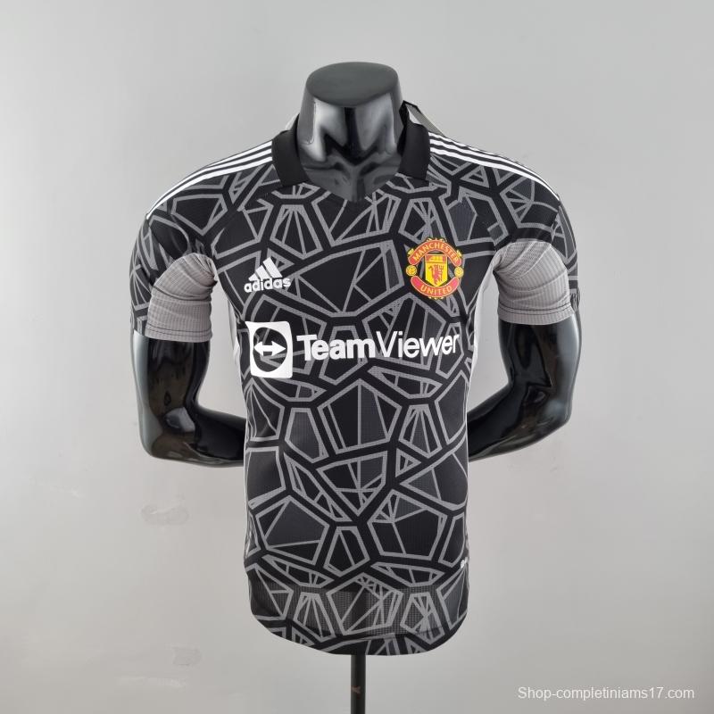 Player Version 22/23 Manchester United Black Goalkeeper