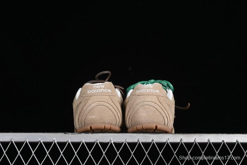 Miu Miu x New Balance 530 Low-Top Retro Running Sneakers with Dual Lace Design - G.D4