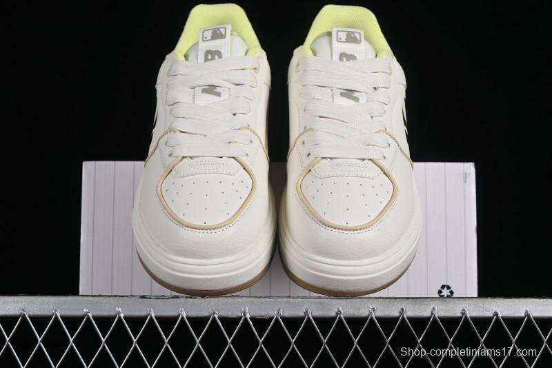 MLB Chunky Liner Basic New York Yankees Thick Sole Platform Sneakers with 6cm Height Increase - 3ASXCA12N50BGS