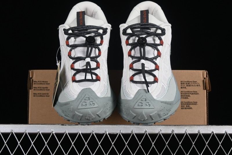 Nike ACG Mountain Fly 2 Low GTX SE Outdoor Hiking Shoes with GORE-TEX and React Foam - HF6245-003