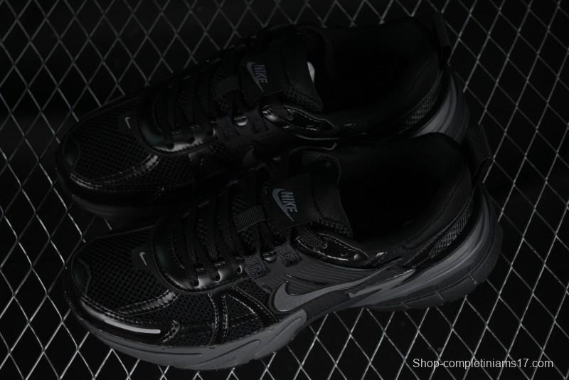 Nike V2K Runtekk 3XL Retro Low-Top Running Shoes with Shock Absorption and Anti-Slip Design - FD0736-001