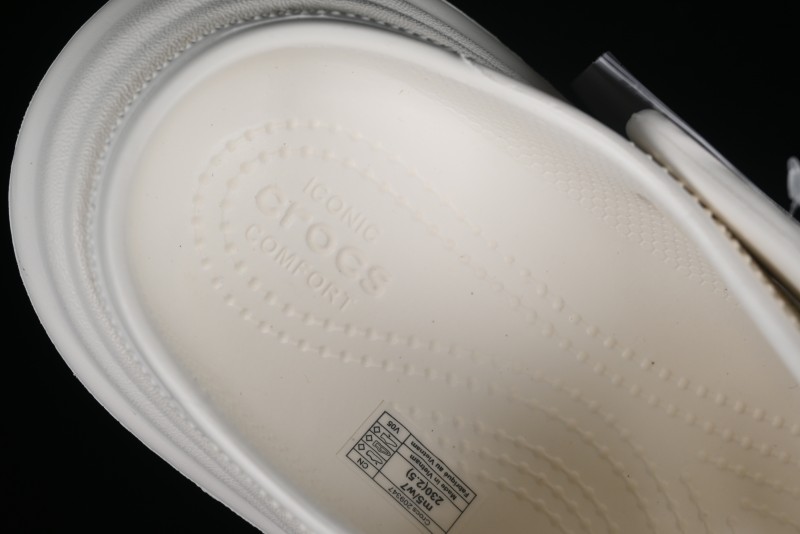 Crocs Classic Clog Retro Beach Sandals with Adjustable Heel Strap and Thick Sole - B.D4