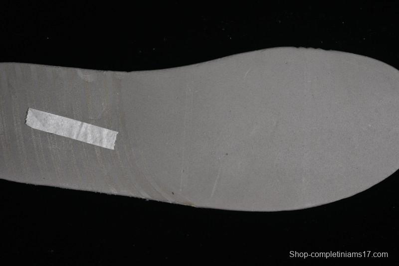 Nike Dunk Low SB Retro Casual Sneakers in Neapolitan Ice Cream Colorway - HF9990-100