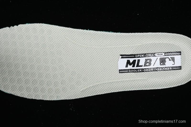 MLB Chunky Classic Base Heel Monogram Lightweight Platform Sneakers - 3ASXCBH4N43BGS