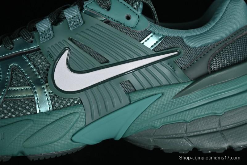 Nike V2K Runtekk 3XL Retro Low-Top Running Shoes with Shock Absorption and Anti-Slip Technology - HF5050-361