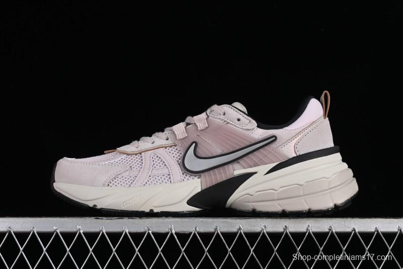 Nike Runtekk Run V2K Low-Top Retro Running Shoes with Cushlon Midsole and Anti-Slip Design - FN6703-001