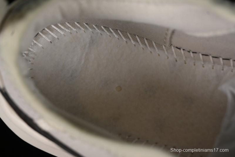 Nike TC 7900 Retro Dad Shoes with Reflective Swoosh and Cushioned Sole - DD9682-003