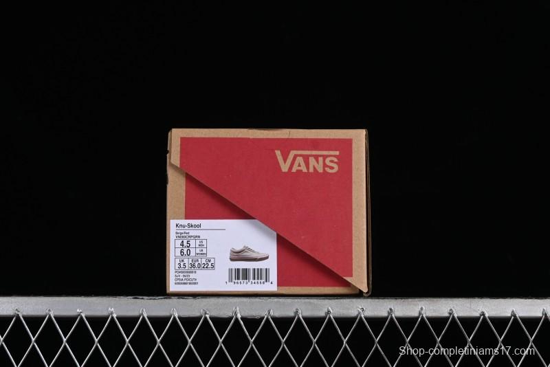 Vans Style 36 Low-Top Skate Shoes with Embroidered Details in Cream - VN000CRPGRN