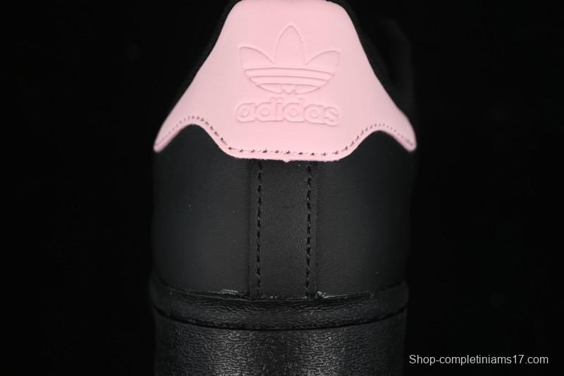 Adidas Superstar EG4959 Casual Sneakers with Shell Toe Design