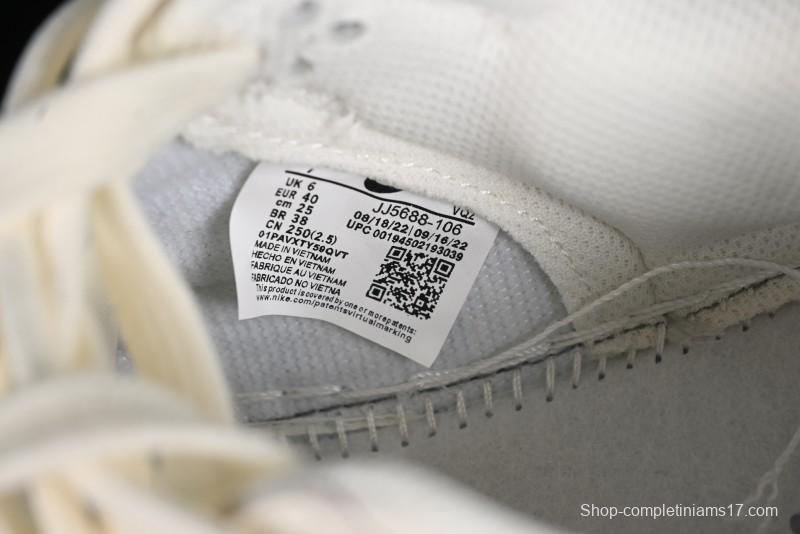 Nike SB Dunk Low Supreme Collaboration - Beige White Fox Lettering Anniversary High-End Custom Low-Top Casual Skate Shoes - JJ5688-106