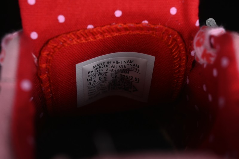 Converse One Star Hello Kitty Collaboration Low Top Casual Sneakers with Embroidered Bow - 362941C