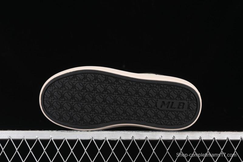 MLB Chunky Classic Base New York Yankees Lightweight Platform Casual Sneakers - 3ASXBMN4N50BKS