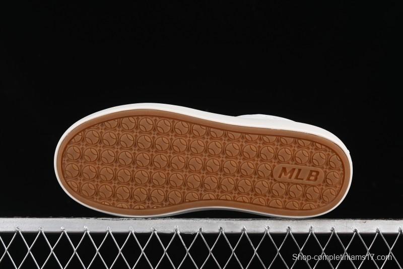 MLB Chunky Classic Base New York Yankees Lightweight Platform Casual Sneakers - 3ASXBMN4N50GRL