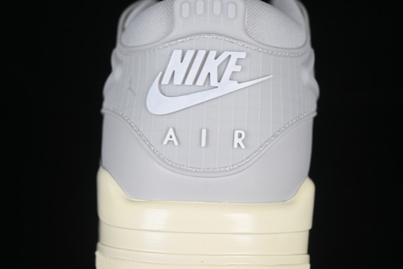 Nike Air Jordan 4 Remastered Sneakers with Textile Mesh Leather and Suede Upper - FQ7940-001