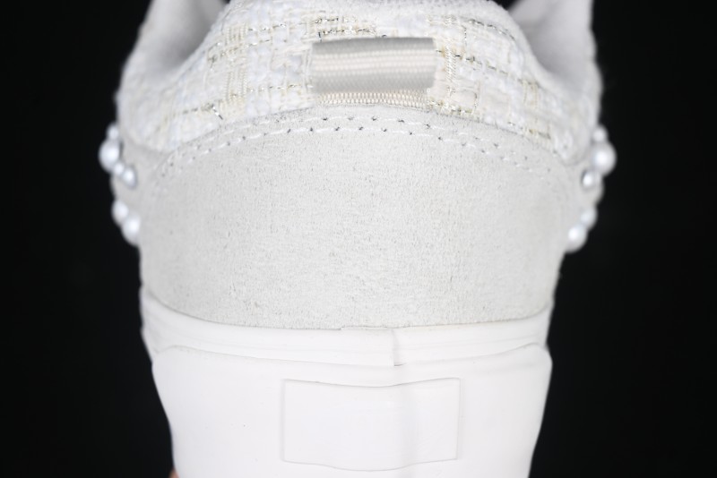 Vans Knu Skool Pearl White Chunky Sneakers with D-Ring Lacing System - VN000D22QC5