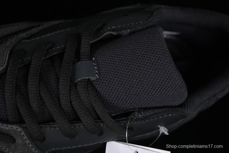 Adidas Yeezy Boost 700 V2 Utility Black Running Shoes with 3M Reflective Details - FV5304