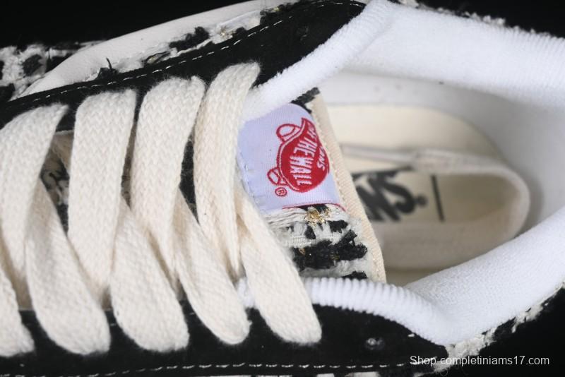 Vans Classics Knu Skool Retro Skate Shoes with Enhanced Cushion and Breathable Mesh - VN0A5JM2BA21