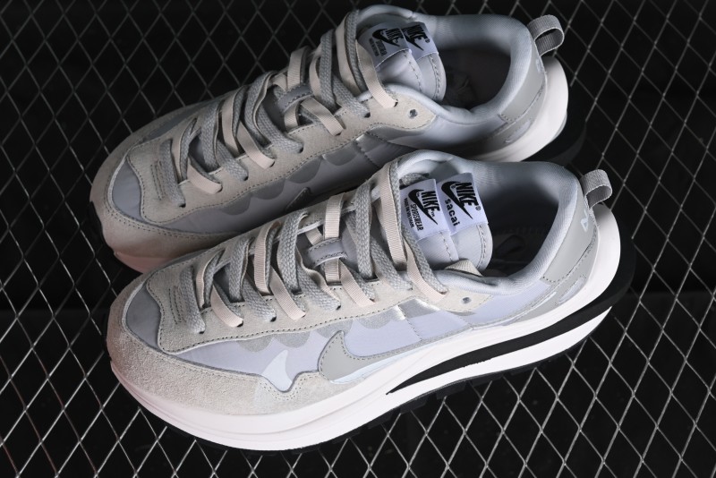 Nike Sacai VaporWaffle 3.0 Deconstructed High-Top Sneakers with Layered Sole - DD1875-108