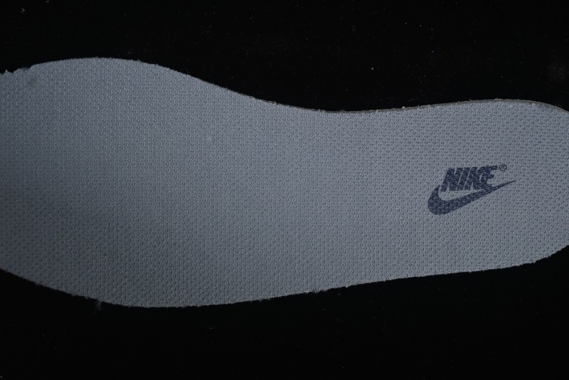 Nike Runtekk Run Retro Low-Top Running Shoes with Cushlon Midsole and Anti-Slip Design - HJ4497-002