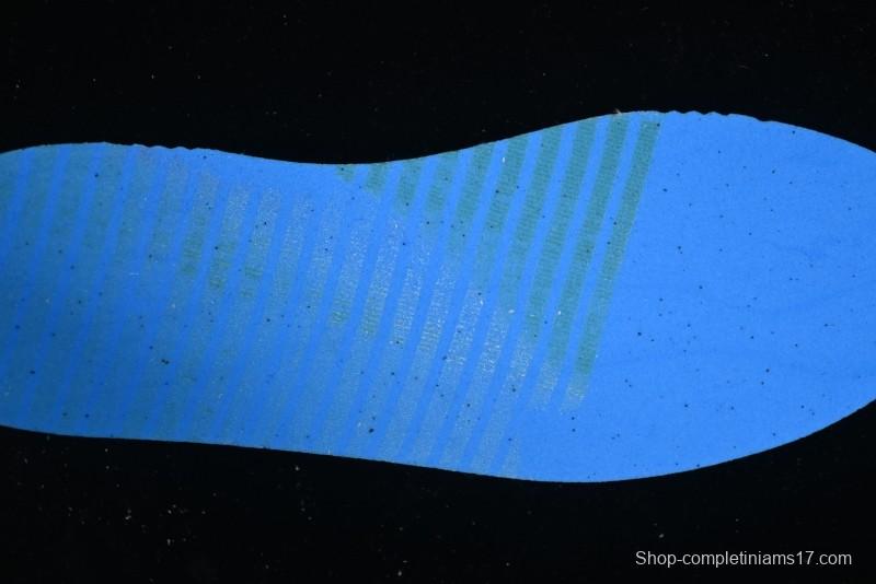 Nike SB Dunk Low Supreme Collaboration - Grey Pig Suede with Red Swoosh Anniversary Custom Edition Low-Top Casual Skate Shoes - CH8311-232