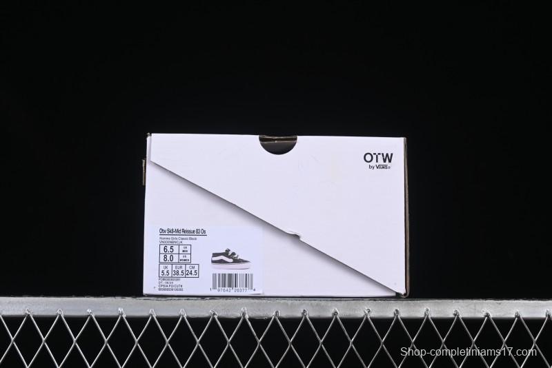 Vans HommeGirls x Vans Sk8-Mid Fashion Casual Mid-Top Canvas Sneakers with Bold Side Stripes - VN000NBNCJK