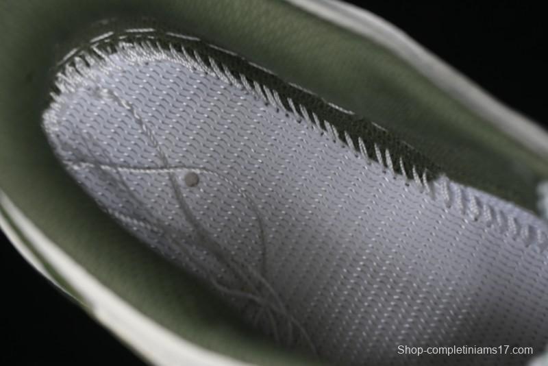 Nike SB Dunk Low UN Collaboration Year of the Snake Limited Edition Green Snake Swoosh Anniversary Custom Low-Top Casual Sneakers - DJ2024-070