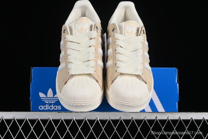 Adidas Originals Superstar Casual Sneakers with Shell Toe Design - IE3039