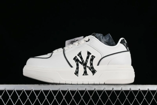 MLB Chunky Liner Basic New York Yankees Thick Sole Casual Sneakers with 6cm Height Increase - 3ASXCLR3N50WHS