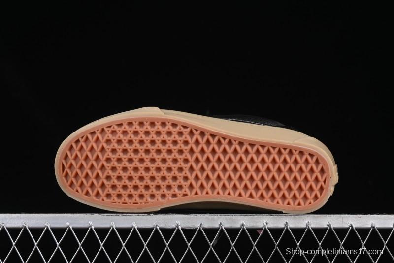 Vans Knu Skool Low-Top Retro Chunky Sneakers - VN000CRPGRN