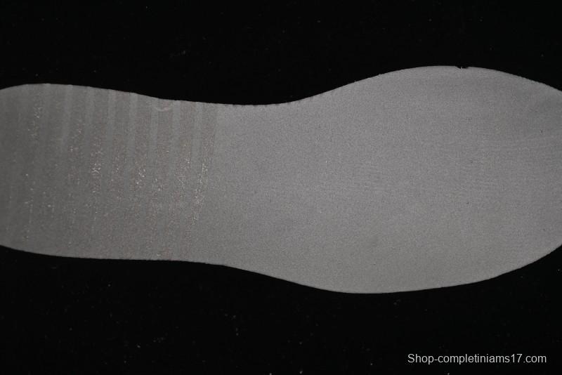 Nike V5 RNR Millennium Classic Retro Running Shoes with Foam Midsole - HQ7901-103