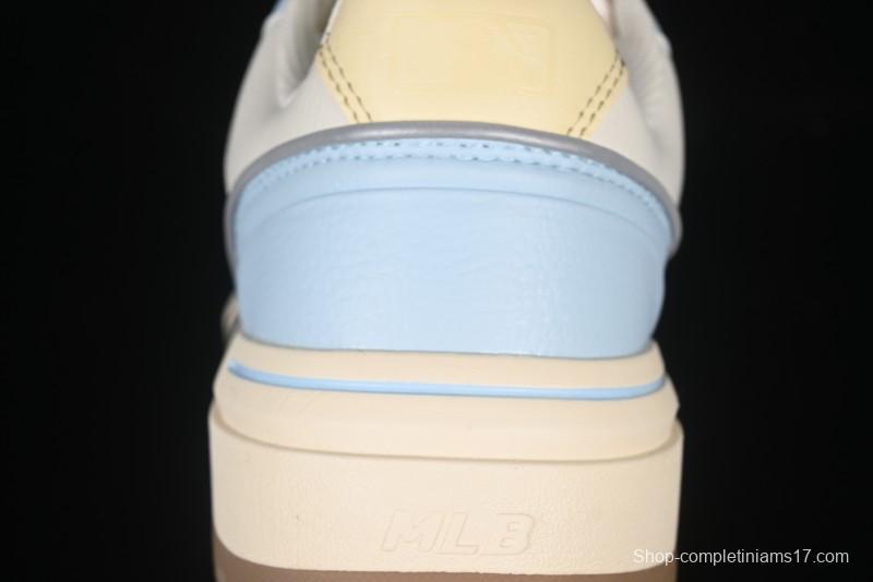 New York Yankees Chunky Liner Mid Denim Monogram Platform Sandals - 3ASXCA12N50IVS