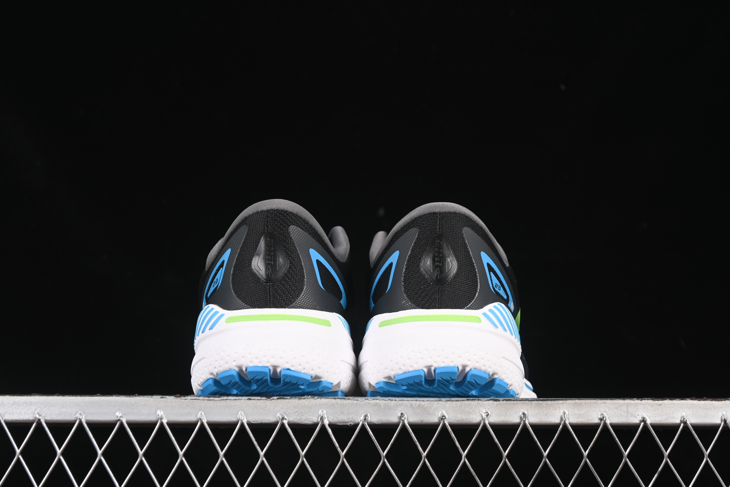 Brooks Adrenaline GTS 23 Running Shoes with Enhanced Support and Breathable Mesh - 1103911B006