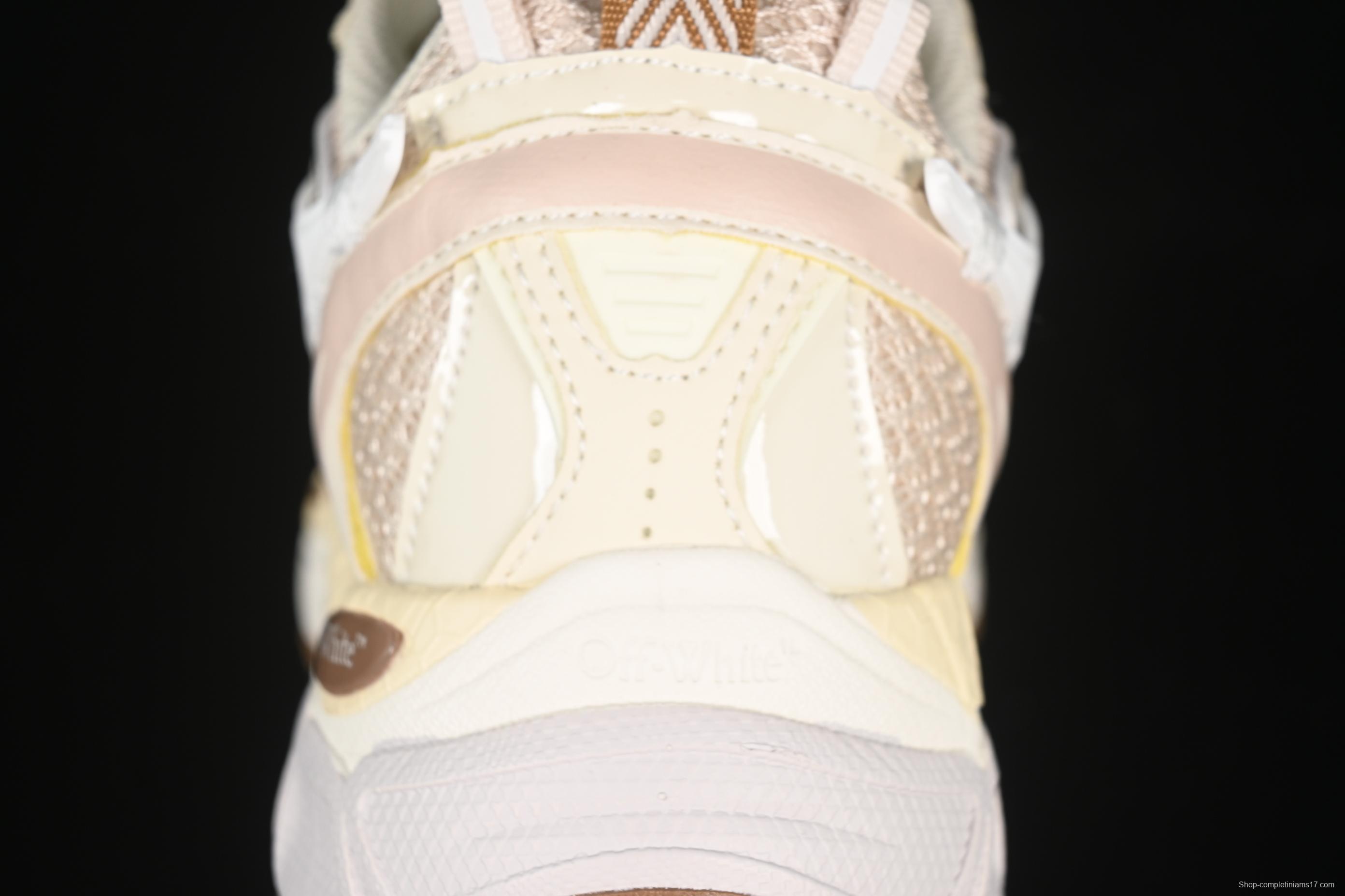 Off-White Be Right Low-Top Lifestyle Sneakers in Beige - C.D4