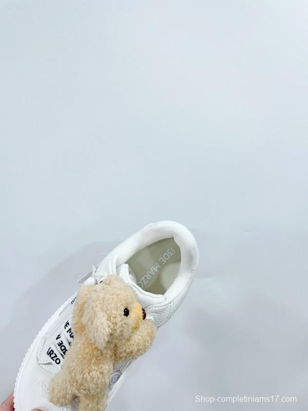 2025 Women 13DE MARZO White Leather Sneakers Plush Toy KFY00300