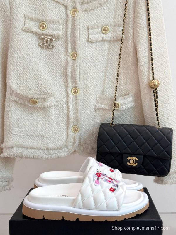 2025 Slippers Chanel White Leather Women Slippers KFY00260