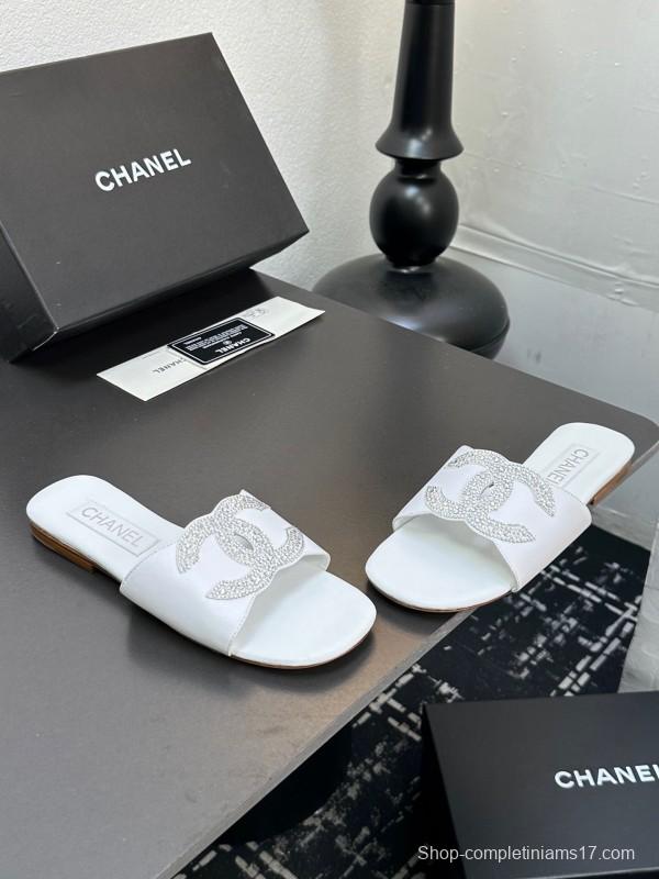 2025 Women Chanel White Leather Slippers