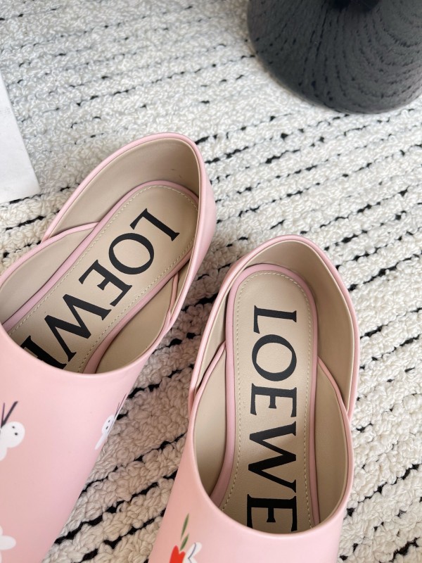 2025 Women Loewe Pink Leather Slippers LY00270