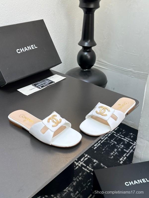 2025 Women Chanel White Leather Slippers