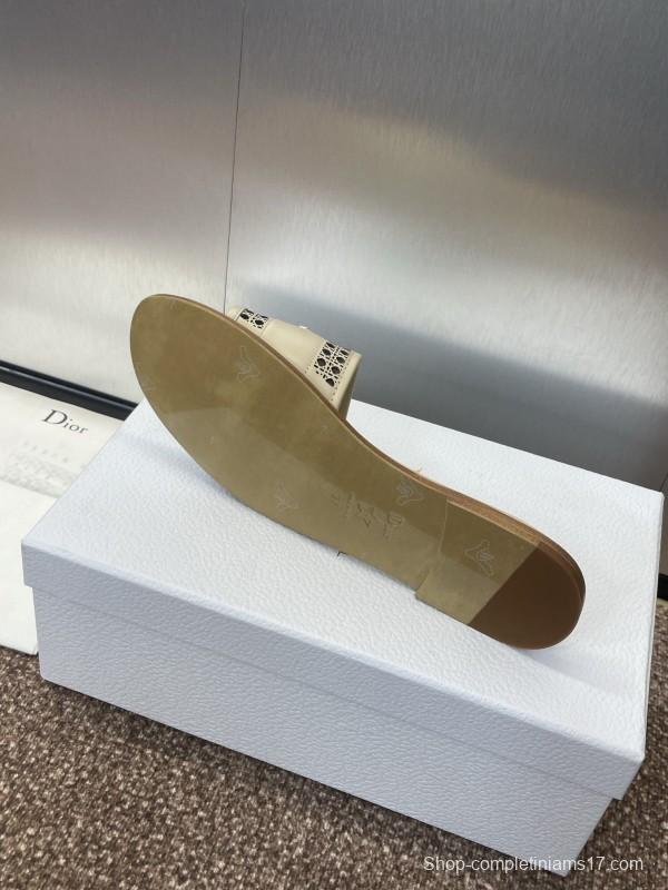 2025 Women Dior Beige Leather Slippers KFY00300
