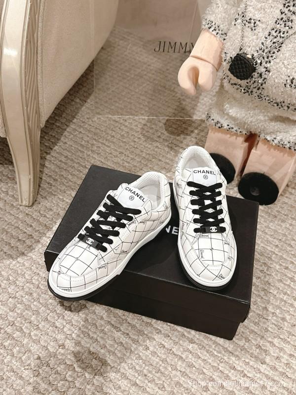 2025 Women Chanel White Black Leather Sneakers