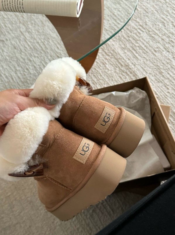 2024 Women UGG Antelope Brown Suede Shearling Short Boots MJ00170