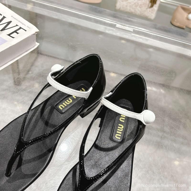 2025 Women Miu Miu Black Patent Leather T-strap Sandals With Contrast Strap KFY00289 (F)