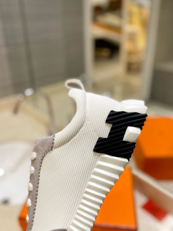 2024 Unisex Hermès White Gray Suede Mesh Sneakers MJ00320