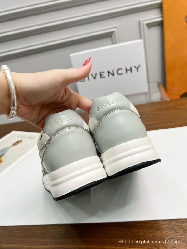 2024 Unisex Givenchy White Black Silk Calfskin Lacquered Low Top Sneakers MJ00380