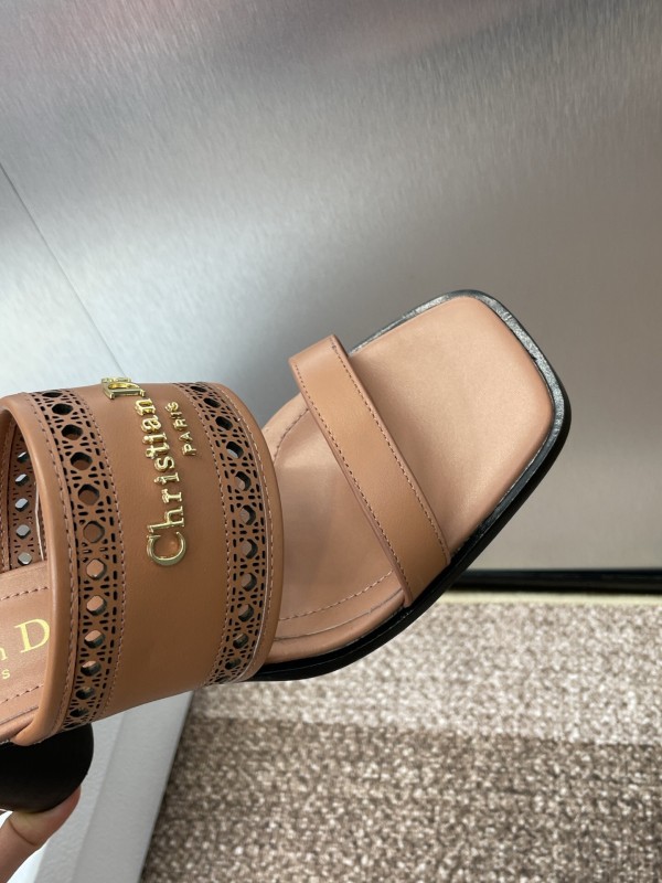 2025 Women Dior Brown Leather Sandals