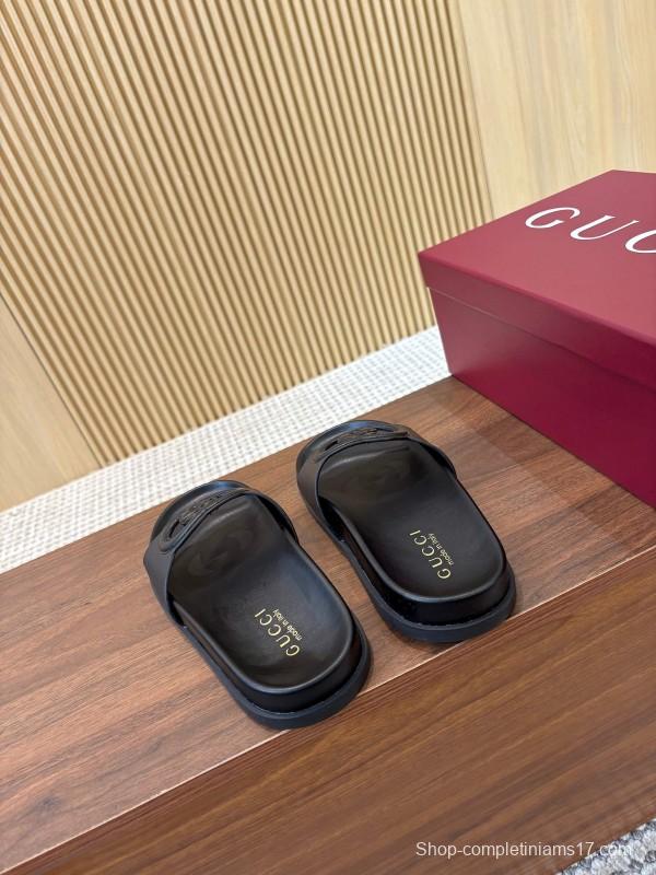 2025 Women Gucci Black Leather Slippers Interlocking G LY00230