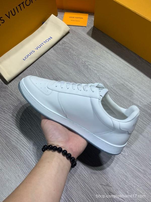 2024 Men Louis Vuitton White Leather Sneakers MJ00380