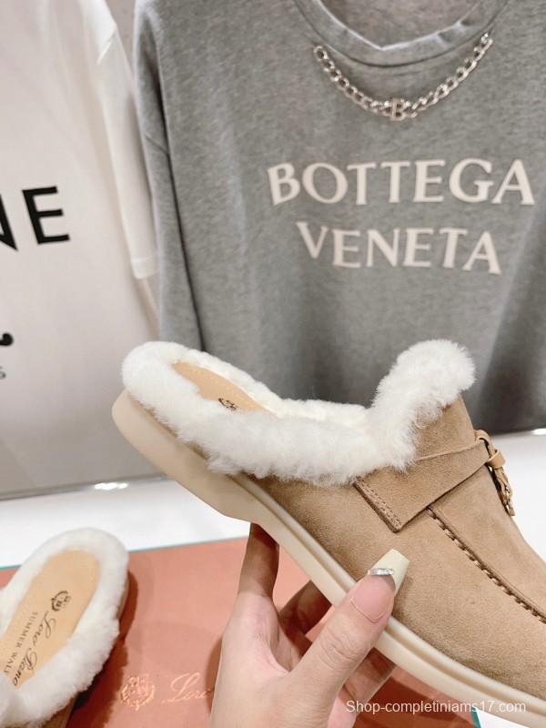2024 Slippers LP Beige Suede Shearling MJ00310