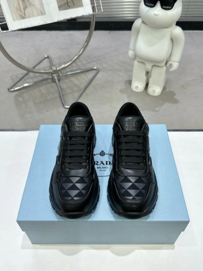 2025 Unisex Prada Black Leather Sneakers KFY00310