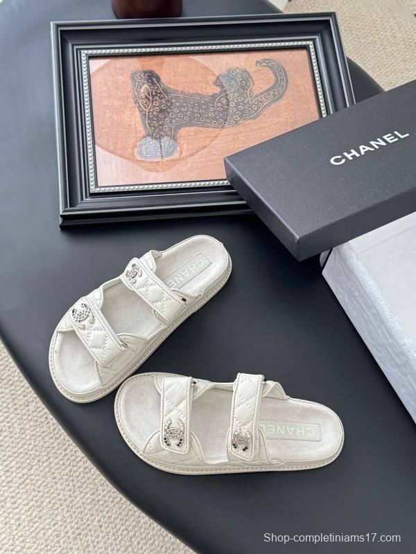 2025 Women Chanel White Leather Sandals LY00310